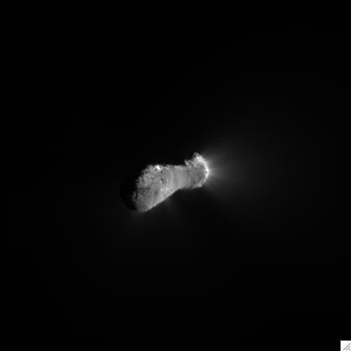 Closing in on Comet Hartley 2
