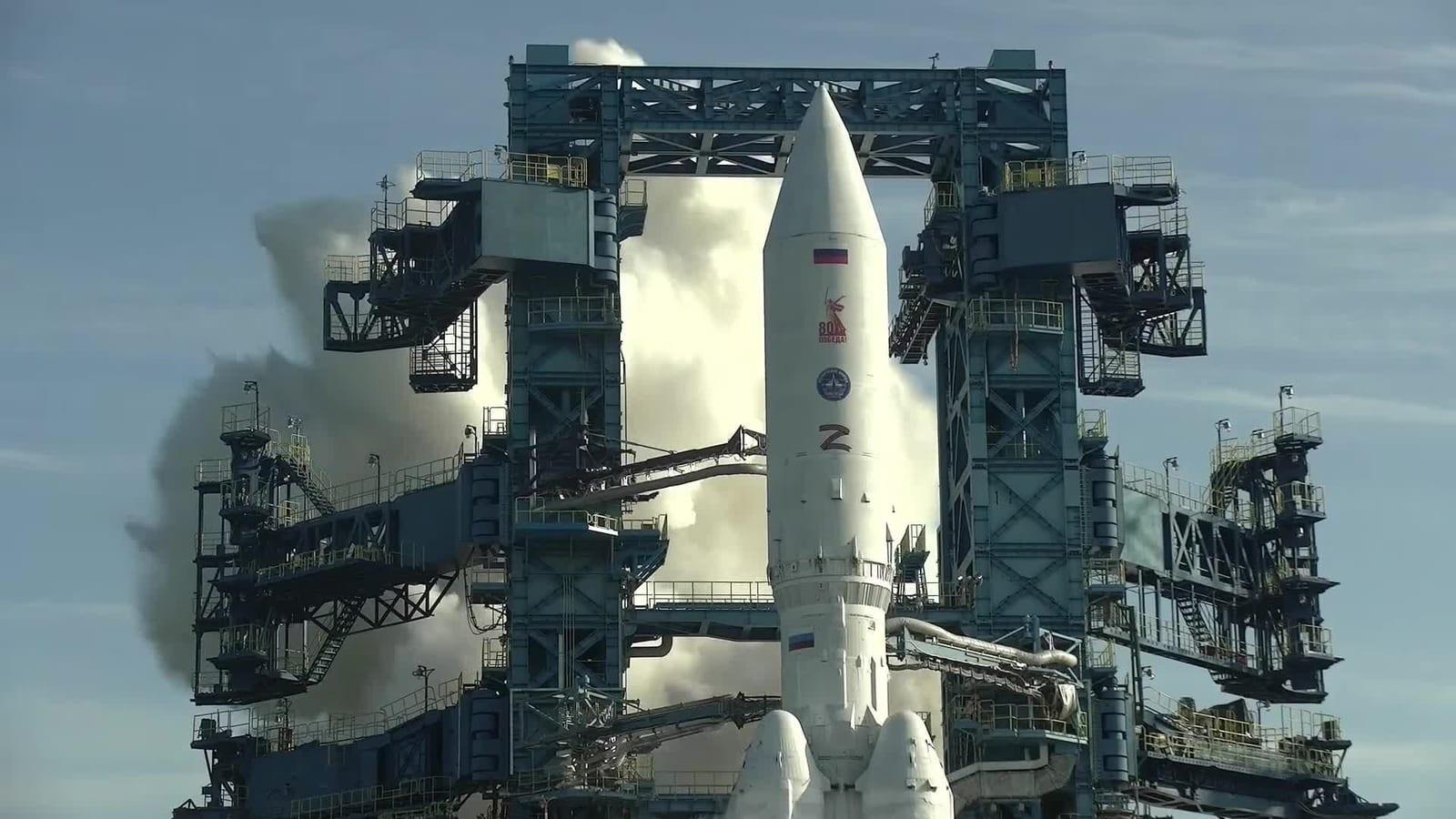Angara A5 — Launch of the Angara-A5 from the Plesetsk cosmodrome (2025-06-19).webm