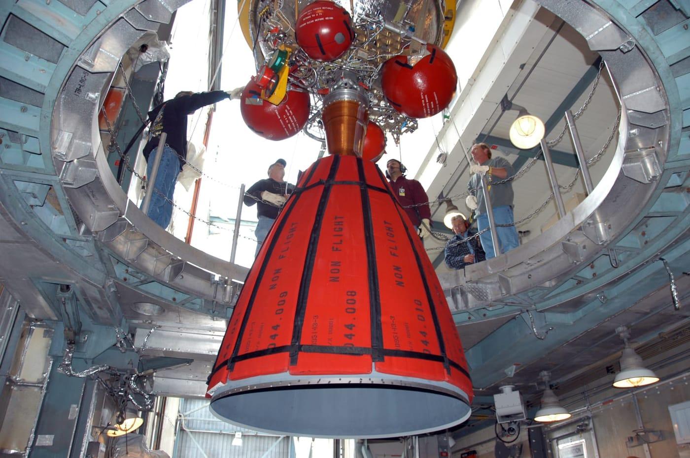 Delta II Second stage lift and mate
