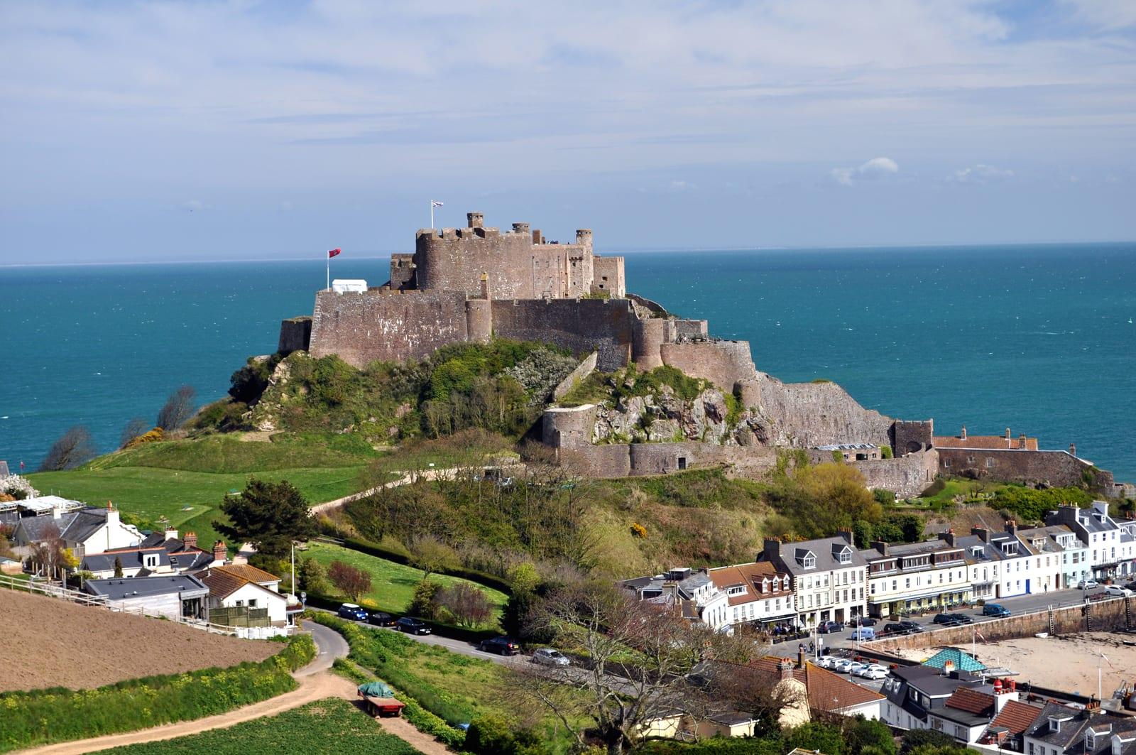 Orgueil — Jersey - Mont Orgueil 01
