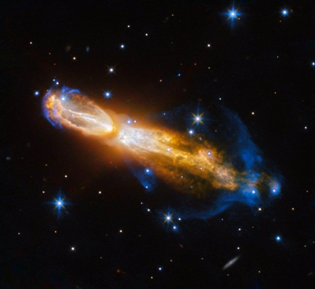 Hubble sniffs out a brilliant star death in a “rotten egg” nebula