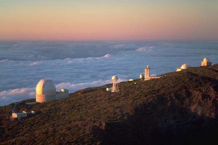 Roque de los Muchachos Observatory — Ing telescopes sunset la palma july 2001
